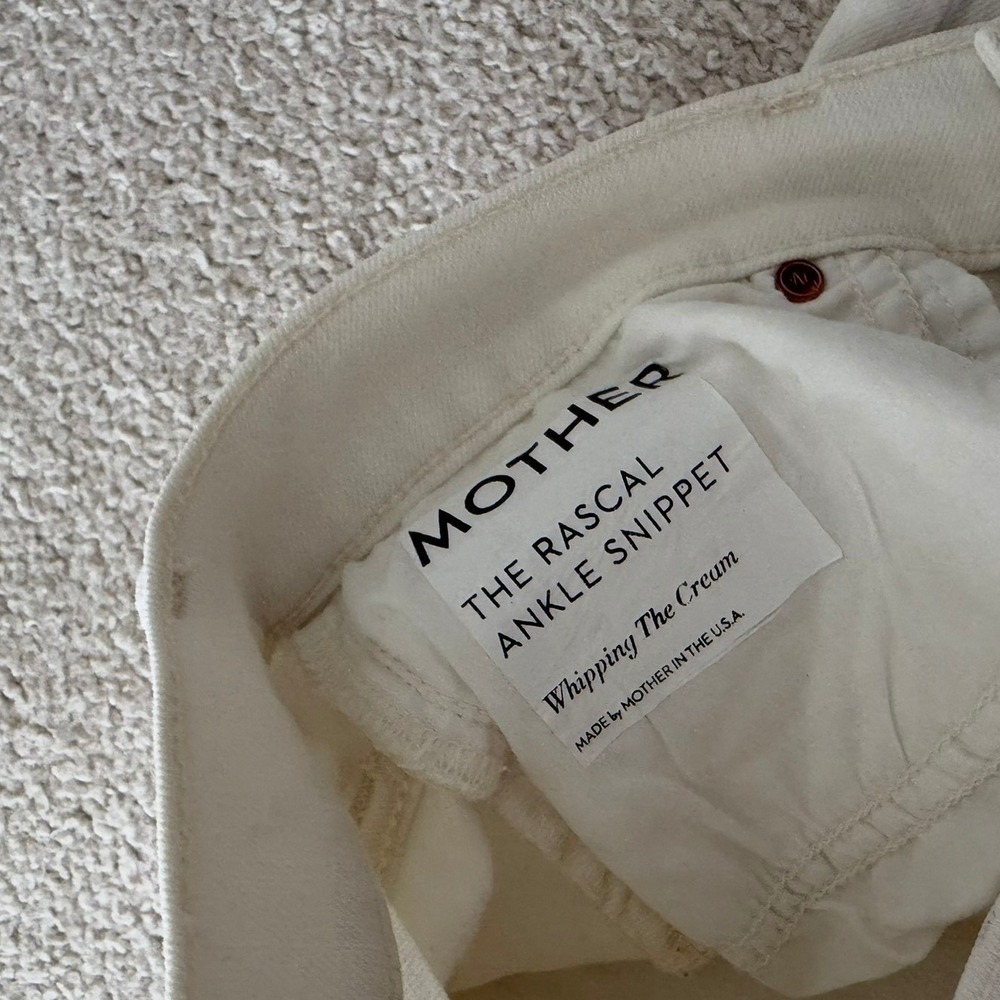 MOTHER The Rascal Ankle Snippet Jeans in size 26 in Whipping the Cream - Picture 5 of 7